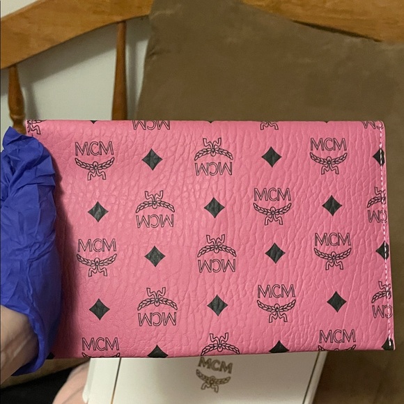 MCM Pink Envelope Clutch with Black Details GWP - Picture 15 of 17
